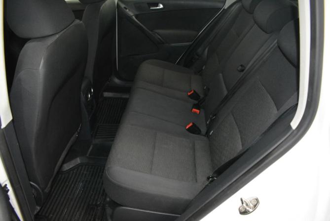 Volkswagen Tiguan I Рестайлинг с пробегом 2012 года, цена 989 000 рублей, 244000 км, внедорожник, Автокод Объявления