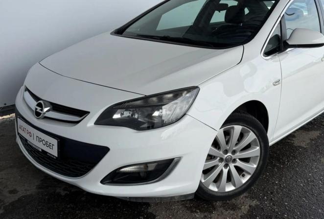 Opel Astra J Рестайлинг с пробегом 2014 года, цена 880 000 рублей, 91533 км, седан, Автокод Объявления