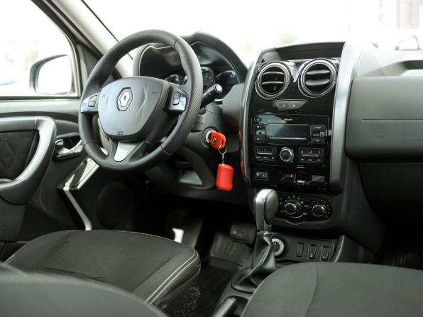 Renault Duster I Рестайлинг с пробегом 2018 года, цена 1 549 000 рублей, 97000 км, внедорожник, Автокод Объявления
