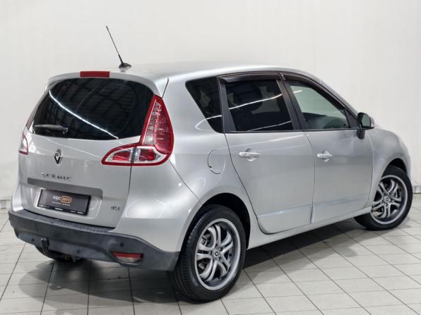 Renault Scenic III с пробегом 2011 года, цена 675 000 рублей, 297436 км, компактвэн, Автокод Объявления