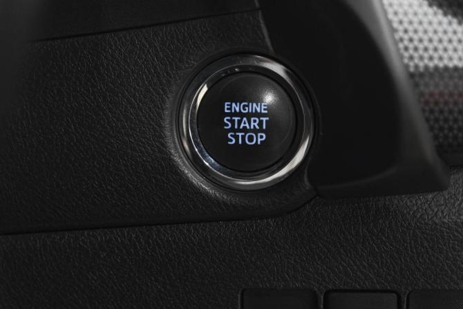 Toyota Auris II с пробегом 2015 года, цена 1 289 000 рублей, 99000 км, хэтчбек, Автокод Объявления