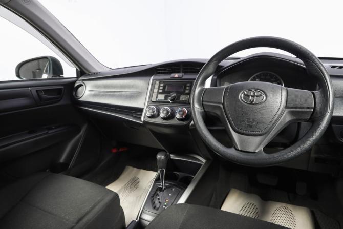 Toyota Corolla XI (E160 E170 E180) с пробегом 2020 года, цена 1 599 000 рублей, 55200 км, универсал, Автокод Объявления