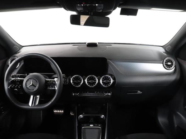 Mercedes-Benz GLA II (H247) Рестайлинг с пробегом 2025 года, цена 6 137 010 рублей, 3656 км, внедорожник, Автокод Объявления