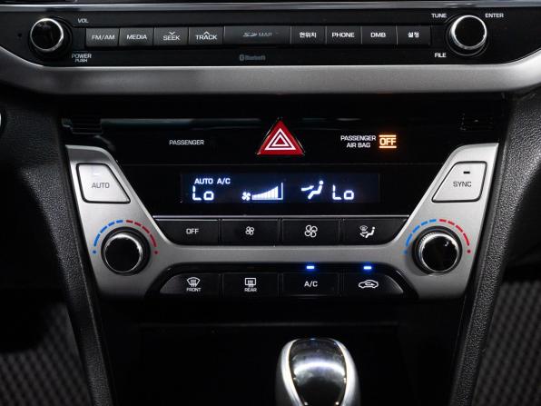 Hyundai Avante VI с пробегом 2016 года, цена 1 250 000 рублей, 179760 км, седан, Автокод Объявления