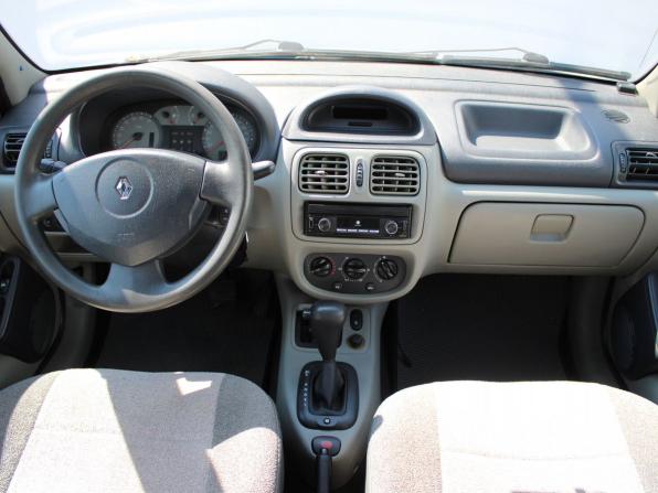 Renault Symbol I Рестайлинг с пробегом 2005 года, цена 249 000 рублей, 263505 км, седан, Автокод Объявления