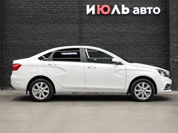 Lada (ВАЗ) Vesta I с пробегом 2022 года, цена 1 060 000 рублей, 119107 км, седан, Автокод Объявления