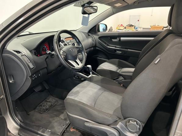 Kia Ceed I Рестайлинг с пробегом 2011 года, цена 699 000 рублей, 134237 км, хэтчбек, Автокод Объявления
