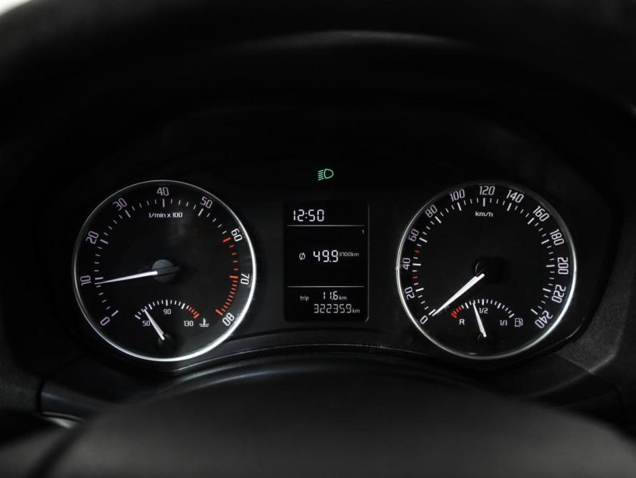 Skoda Octavia II (A5) Рестайлинг Санкт-Петербург  - изображение 11