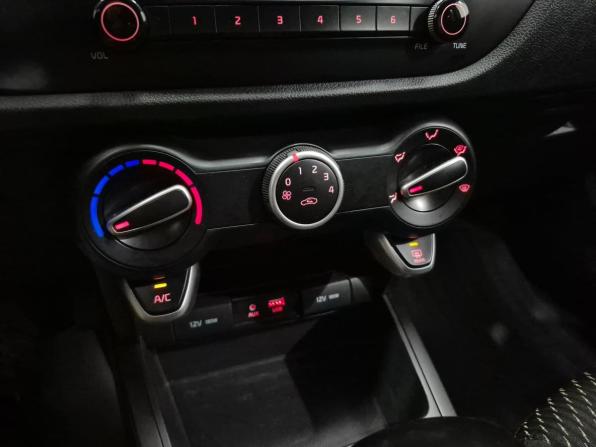 Kia Rio IV с пробегом 2019 года, цена 1 550 000 рублей, 123857 км, хэтчбек, Автокод Объявления