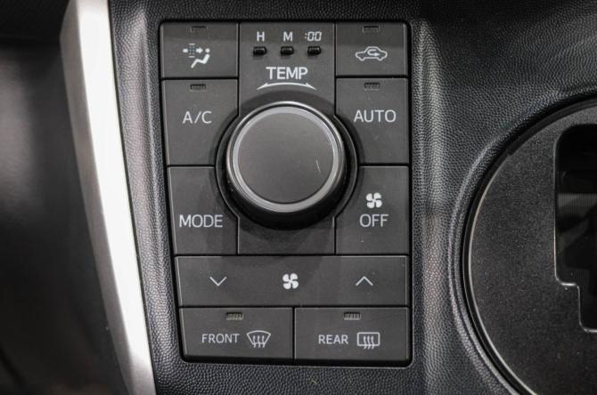 Toyota Wish II с пробегом 2011 года, цена 1 319 000 рублей, 183000 км, минивэн, Автокод Объявления
