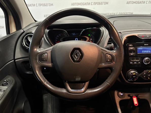 Renault Kaptur I с пробегом 2019 года, цена 1 359 000 рублей, 121241 км, внедорожник, Автокод Объявления