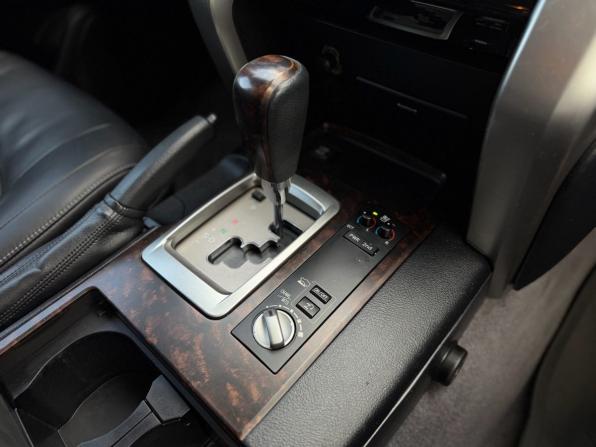 Toyota Land Cruiser 200 Series Рестайлинг 1 с пробегом 2013 года, цена 3 719 000 рублей, 174430 км, внедорожник, Автокод Объявления