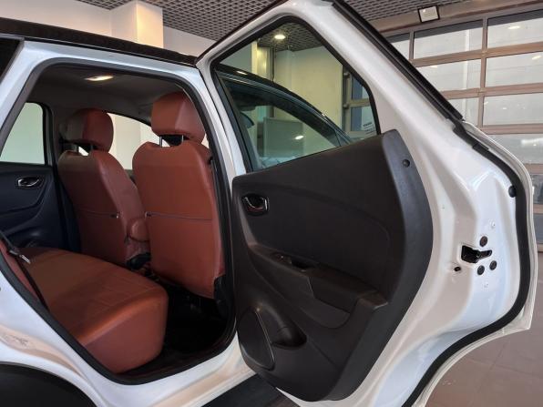 Renault Kaptur I с пробегом 2016 года, цена 1 490 000 рублей, 163870 км, внедорожник, Автокод Объявления