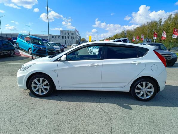 Hyundai Solaris I Рестайлинг с пробегом 2014 года, цена 799 995 рублей, 121333 км, хэтчбек, Автокод Объявления
