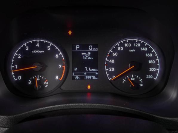 Hyundai Solaris II с пробегом 2017 года, цена 1 339 000 рублей, 135976 км, седан, Автокод Объявления