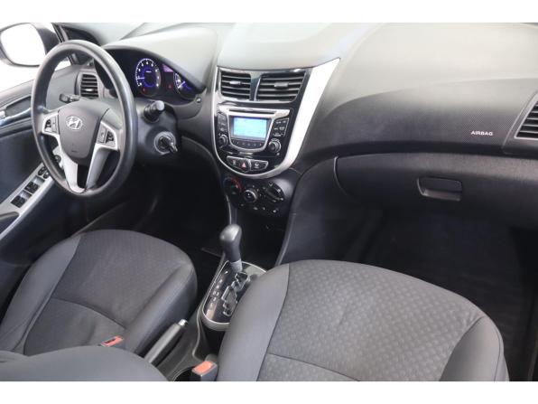 Hyundai Solaris I с пробегом 2012 года, цена 767 000 рублей, 152665 км, хэтчбек, Автокод Объявления