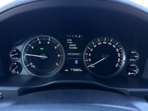 Toyota Land Cruiser 200 Series Рестайлинг 2 с пробегом 2016 года, цена 4 380 000 рублей, 775882 км, внедорожник, Автокод Объявления