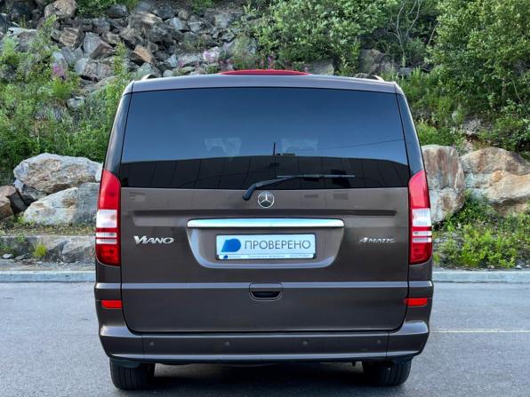 Mercedes-Benz Viano I (W639) Рестайлинг с пробегом 2013 года, цена 2 100 000 рублей, 408437 км, минивэн, Автокод Объявления