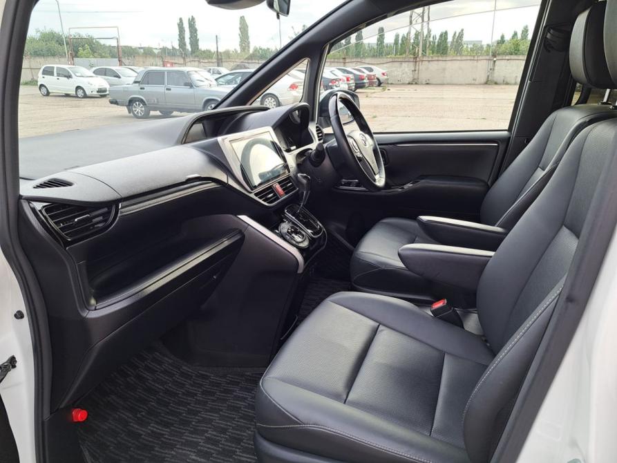 Toyota Esquire I Рестайлинг Набережные Челны  - изображение 13
