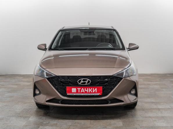 Hyundai Solaris II Рестайлинг с пробегом 2022 года, цена 1 590 000 рублей, 61323 км, седан, Автокод Объявления