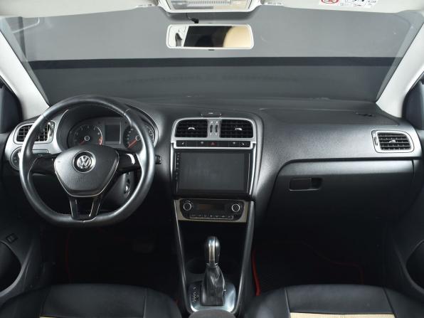 Volkswagen Polo V Рестайлинг с пробегом 2016 года, цена 1 049 995 рублей, 149983 км, седан, Автокод Объявления