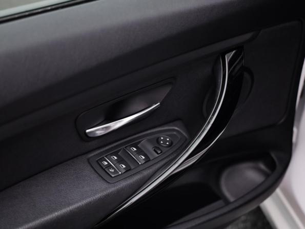 BMW 3 серии VI (F3x) Рестайлинг с пробегом 2018 года, цена 2 599 000 рублей, 162099 км, лифтбек, Автокод Объявления