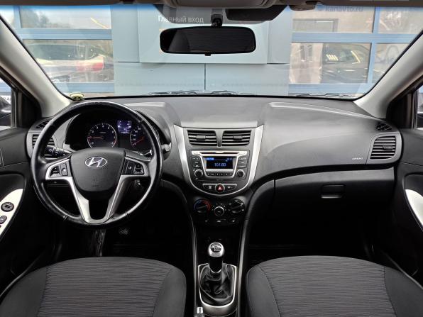 Hyundai Solaris I Рестайлинг с пробегом 2015 года, цена 929 000 рублей, 140688 км, седан, Автокод Объявления