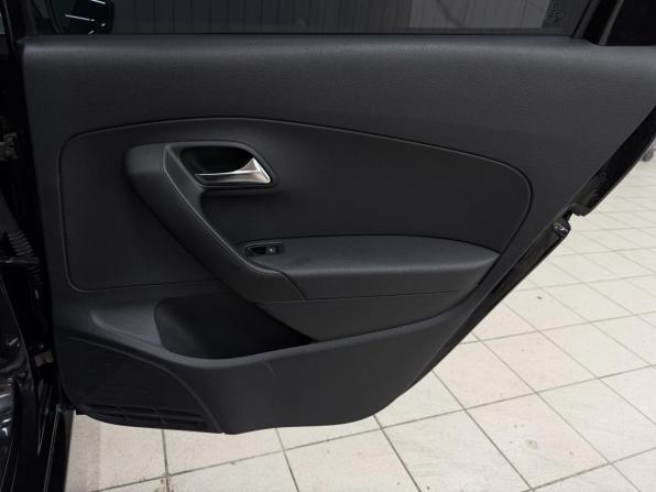Volkswagen Polo V с пробегом 2013 года, цена 923 000 рублей, 173256 км, седан, Автокод Объявления