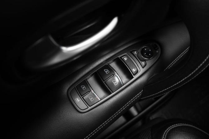 Infiniti QX80 I Рестайлинг с пробегом 2017 года, цена 2 695 000 рублей, 140832 км, внедорожник, Автокод Объявления