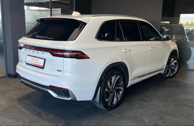 Geely Monjaro I с пробегом 2023 года, цена 3 670 000 рублей, 43430 км, внедорожник, Автокод Объявления