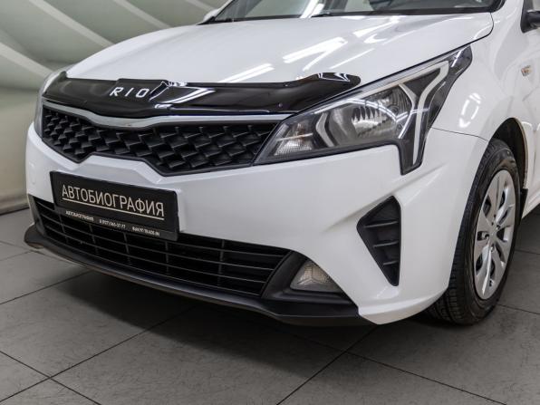Kia Rio IV Рестайлинг с пробегом 2021 года, цена 1 198 000 рублей, 75024 км, седан, Автокод Объявления