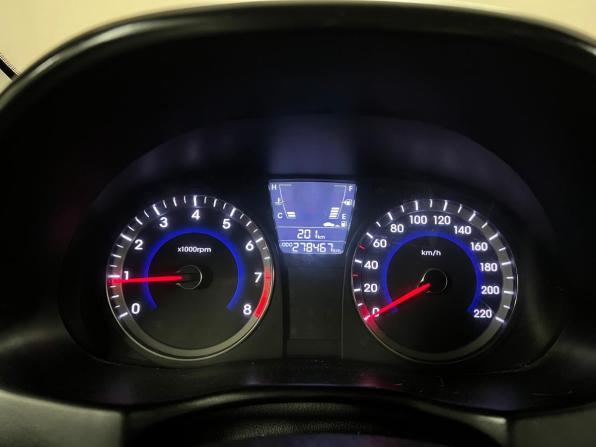 Hyundai Solaris I с пробегом 2012 года, цена 450 000 рублей, 278466 км, хэтчбек, Автокод Объявления