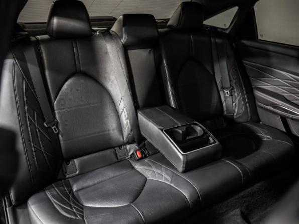 Toyota Avalon V с пробегом 2022 года, цена 3 699 000 рублей, 65124 км, седан, Автокод Объявления