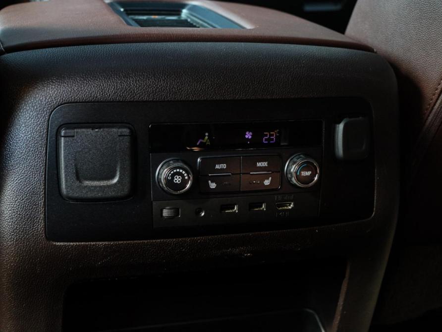 Chevrolet Tahoe IV Москва  - изображение 27
