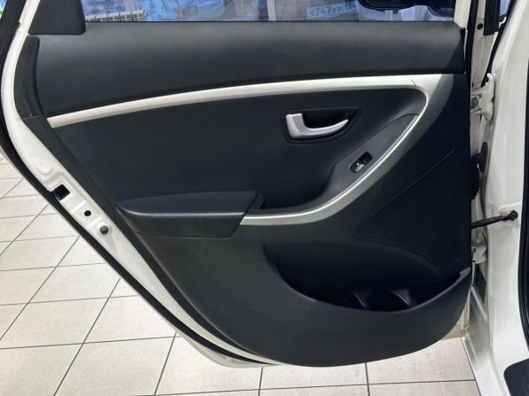 Hyundai i30 II с пробегом 2012 года, цена 897 000 рублей, 177000 км, универсал, Автокод Объявления