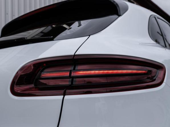 Porsche Macan I с пробегом 2016 года, цена 3 599 000 рублей, 142334 км, внедорожник, Автокод Объявления