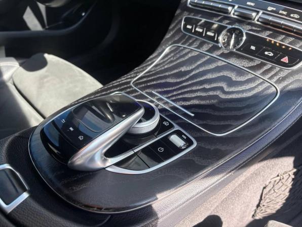 Mercedes-Benz E-Класс V (W213 S213 C238) с пробегом 2019 года, цена 3 650 000 рублей, 125000 км, седан, Автокод Объявления