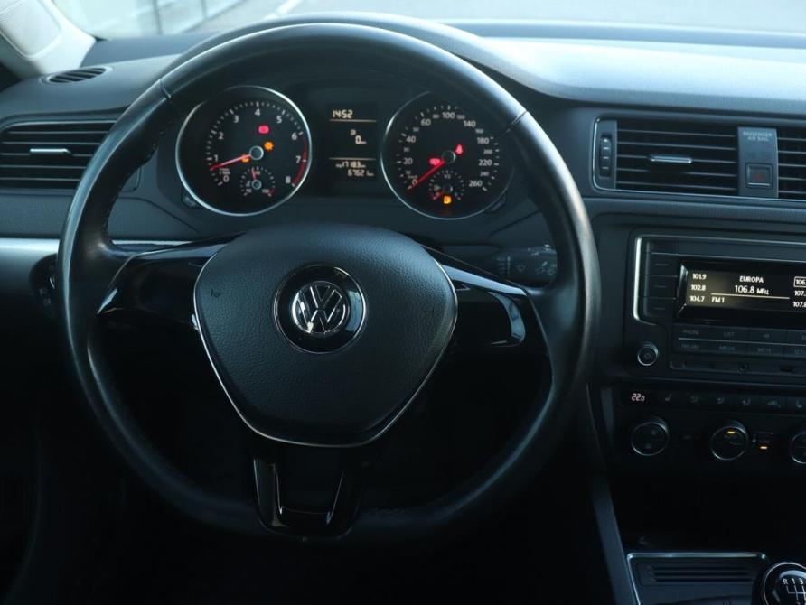 Volkswagen Jetta VI Рестайлинг Казань  - изображение 13