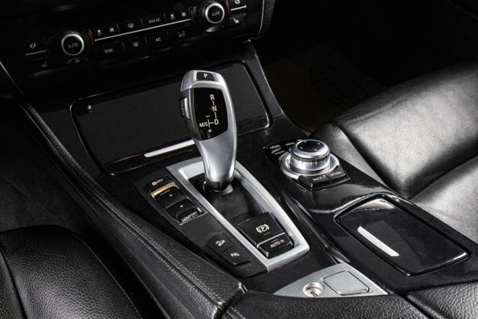 BMW 5 серии VI (F10/F11/F07) Рестайлинг с пробегом 2014 года, цена 2 289 000 рублей, 175836 км, седан, Автокод Объявления