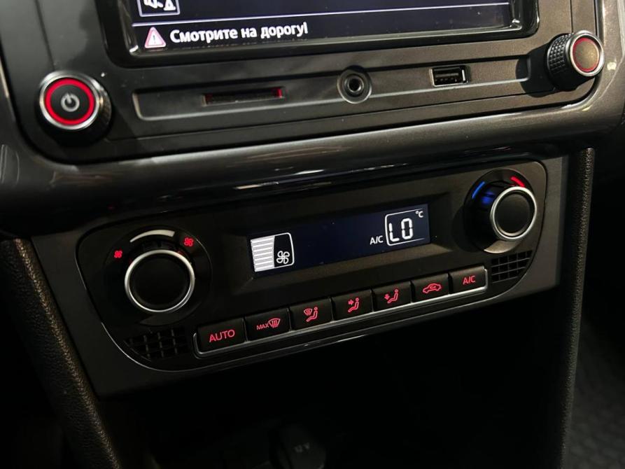 Volkswagen Polo V Рестайлинг Красноярск  - изображение 19