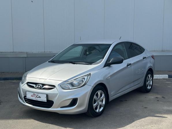Hyundai Solaris I с пробегом 2012 года, цена 590 000 рублей, 189400 км, седан, Автокод Объявления