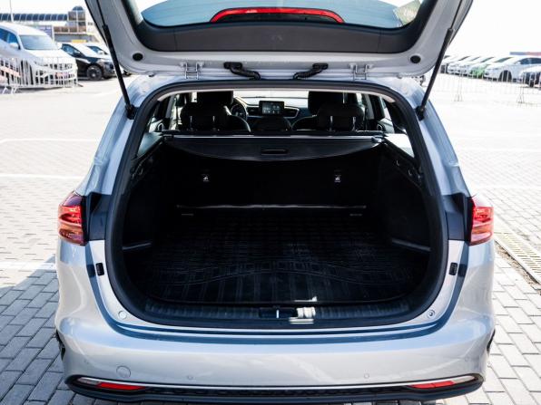 Kia Ceed III с пробегом 2019 года, цена 1 790 000 рублей, 107518 км, универсал, Автокод Объявления