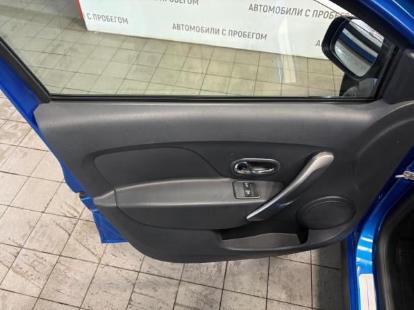 Renault Sandero II с пробегом 2016 года, цена 859 000 рублей, 71630 км, хэтчбек, Автокод Объявления