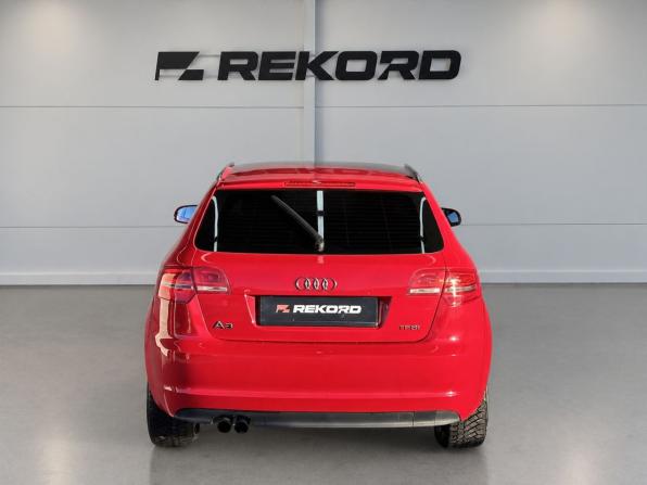 Audi A3 II (8P) Рестайлинг 2 с пробегом 2010 года, цена 949 000 рублей, 180264 км, хэтчбек, Автокод Объявления