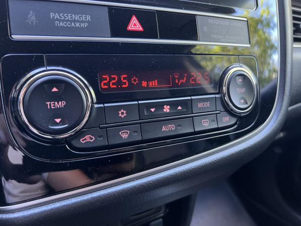 Mitsubishi Outlander III Рестайлинг 3 с пробегом 2020 года, цена 2 099 000 рублей, 131094 км, внедорожник, Автокод Объявления