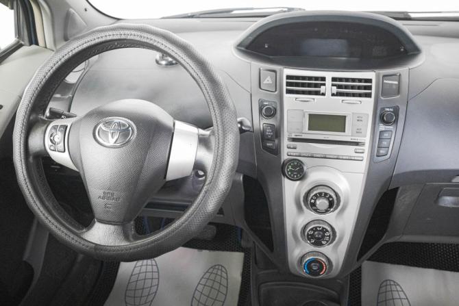 Toyota Yaris II с пробегом 2007 года, цена 669 000 рублей, 235000 км, хэтчбек, Автокод Объявления