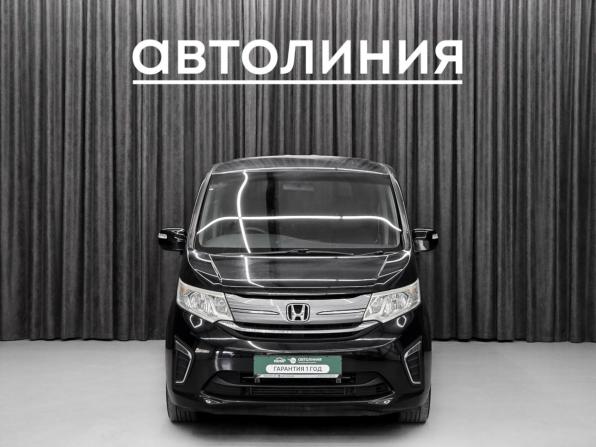Honda Stepwgn V с пробегом 2015 года, цена 1 530 000 рублей, 138000 км, минивэн, Автокод Объявления