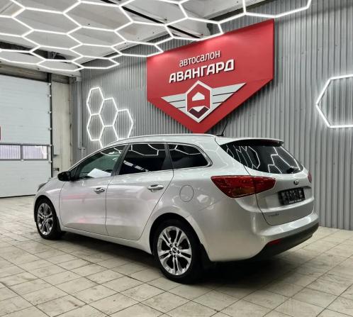 Kia Ceed II с пробегом 2012 года, цена 1 100 000 рублей, 236319 км, универсал, Автокод Объявления
