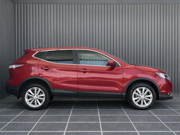 Nissan Qashqai II с пробегом 2015 года, цена 1 397 000 рублей, 136613 км, внедорожник, Автокод Объявления
