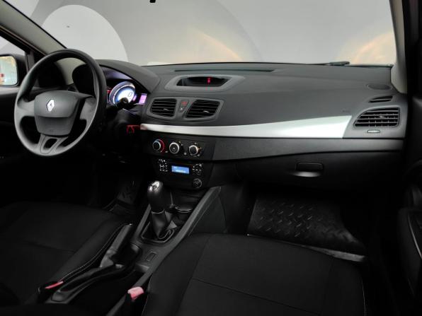 Renault Megane III Рестайлинг с пробегом 2013 года, цена 875 000 рублей, 119105 км, хэтчбек, Автокод Объявления